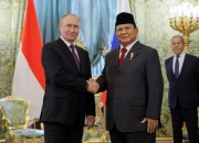 Prabowo Subianto Tiba di Paris Usai Pertemuan 5 Jam Bersama Putin, Siapkan Agenda Strategis dengan Macron