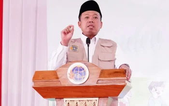 Prof John Ruhulessin Tegaskan Jusuf Kalla Tidak Menista Agama: Klarifikasi di Tengah Polemik UGM