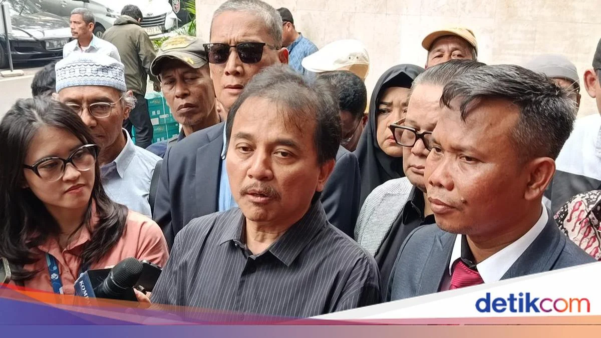 Roy Suryo dan Tifa Desak Penghentian Kasus Ijazah Jokowi, Kubu Jokowi Tegaskan Pertanggungjawaban