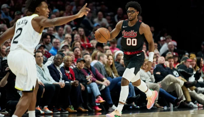 Scoot Henderson Bawa Trail Blazers Menang Dramatis, Seri 1-1 Melawan Spurs di Playoff NBA 2026