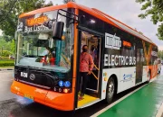 TransJakarta Lawan Hoaks, Raih Efisiensi Bus Listrik, dan Perbaiki Sistem Booking Royaltrans