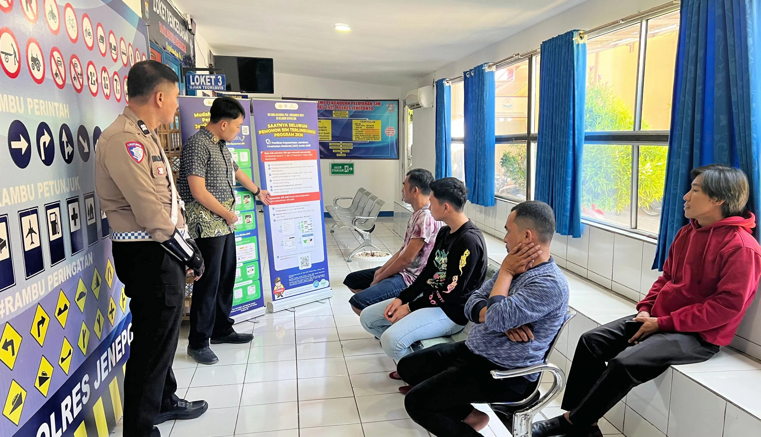 Uji Coba Nasional: Dari Tes Keamanan Makanan hingga Test Gencatan Senjata dan Tes Alkohol Politik