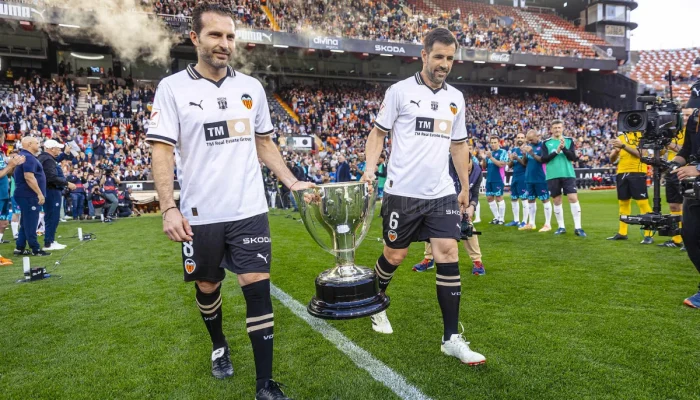 Valencia CF di Ujung Jurang: 3.000 Penampilan LaLiga, Pertarungan Hidup‑Mati di Son Moix, dan Insiden Kriminal Mengguncang Kota