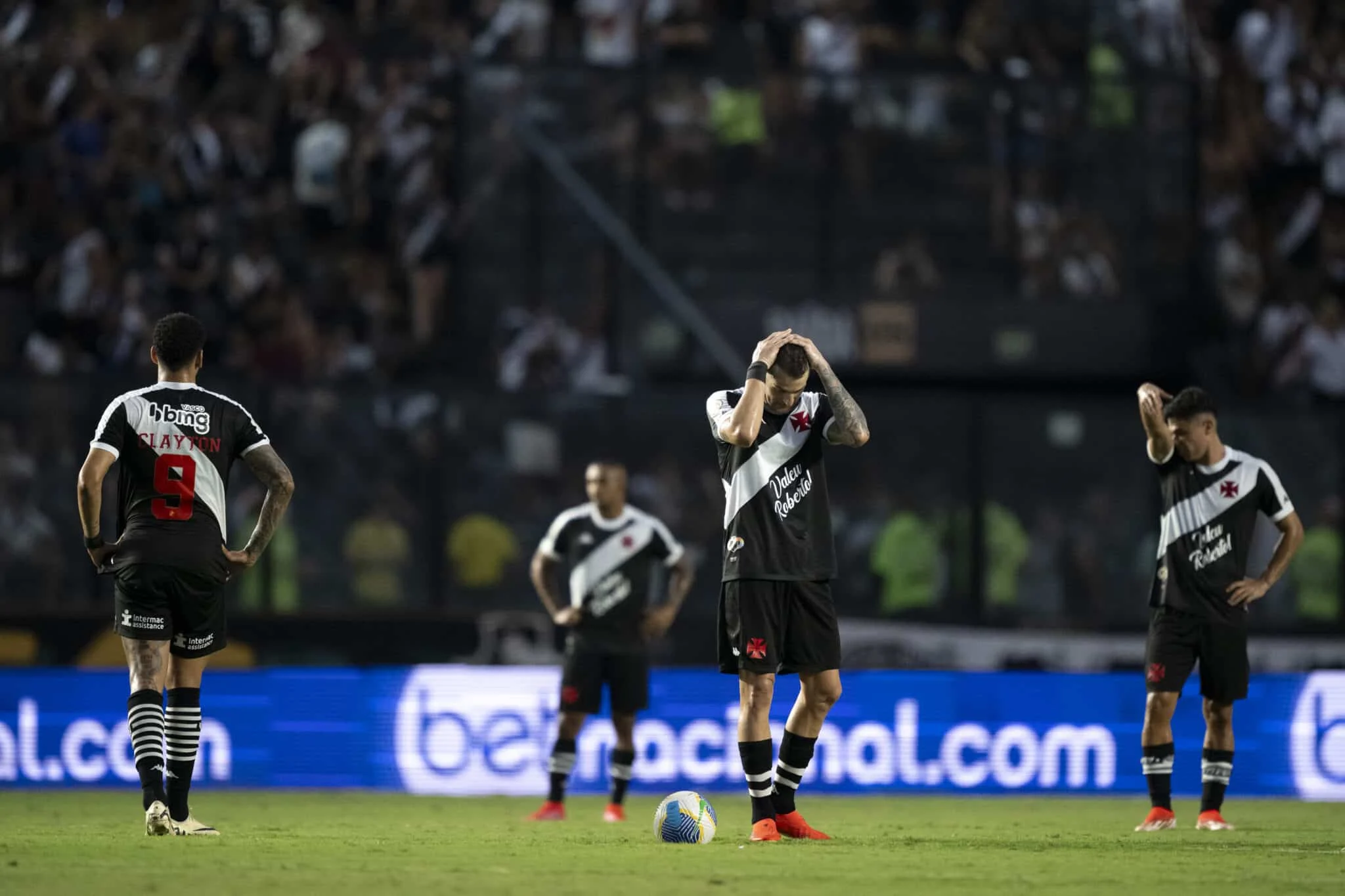 Vasco vs São Paulo: Kemenangan Dramatis Vasco di São Januário Pecahkan Kekalahan Beruntun dan Tekan Roger Machado