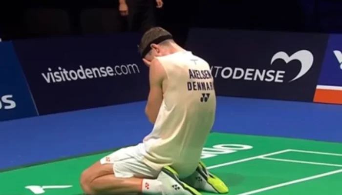 Viktor Axelsen Gantung Raket: Pensiun Dini Karena Cedera Punggung, Legasi Sang Alien di Bulu Tangkis