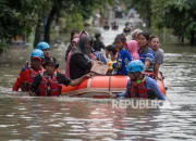 Warga Sukoharjo Relakan Kasur & Perabotan Usai Banjir Oli: Ini Alasan dan Upaya Kompensasi PO SAN