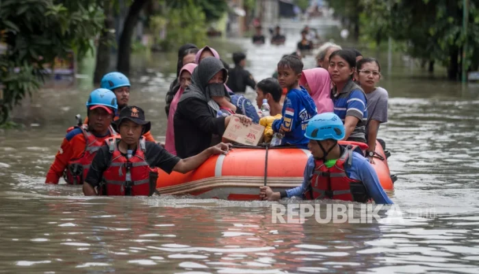 Warga Sukoharjo Relakan Kasur & Perabotan Usai Banjir Oli: Ini Alasan dan Upaya Kompensasi PO SAN