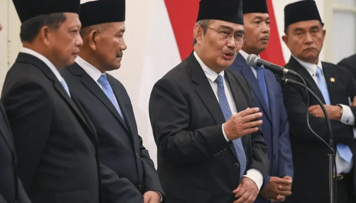 Yusril Tegaskan: Pelaporan Aktivis dan Akademisi Bukan Tindakan Pemerintah, Hak Warga untuk Laporkan