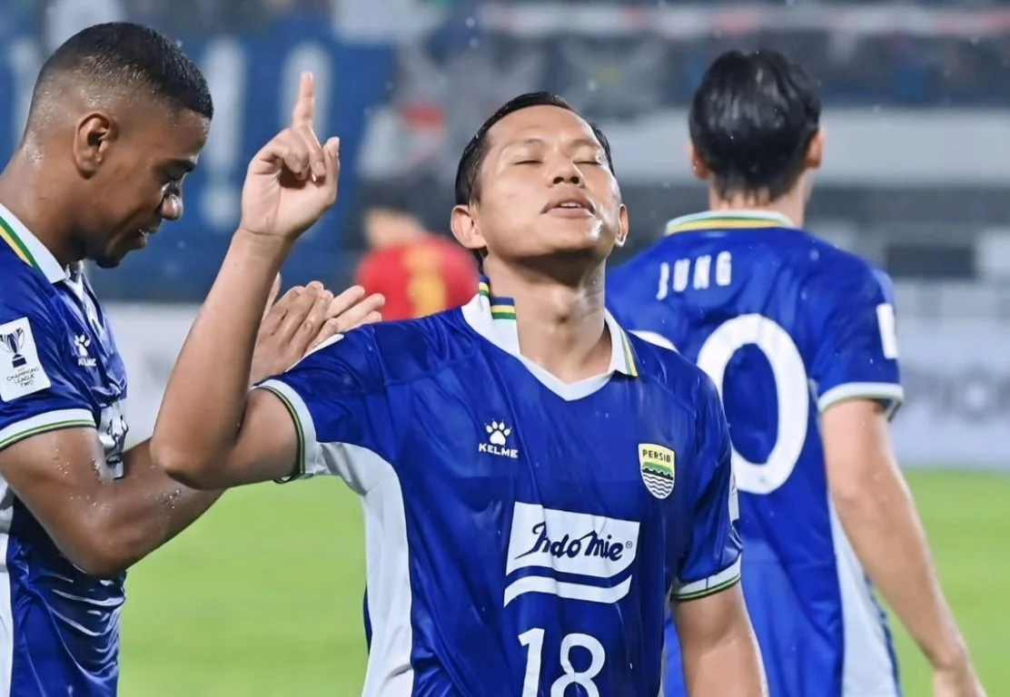 Adam Alis Jadi Pahlawan, Persib Bandung Kalahkan Persija Jakarta di Stadion Segiri