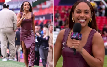 Alex Scott dan Dunia Sepak Bola: Dari Bournemouth ke Soccer Aid