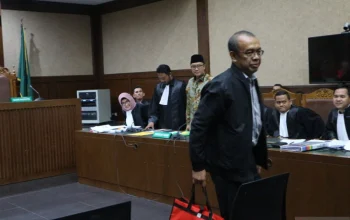 Arief Hidayat Tuduh Indonesia Terperangkap "Hyper Regulation"—Dampak Boros Anggaran dan Gerakan Politik "Poco-Poco"