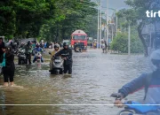 Banjir Jakarta Terus Membuat Khawatir: 7 RT dan 1 Jalan Masih Tergenang