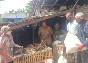 Bantuan Berdatangan untuk Keluarga di Kudus yang Tinggal di Lorong 1x6 Meter