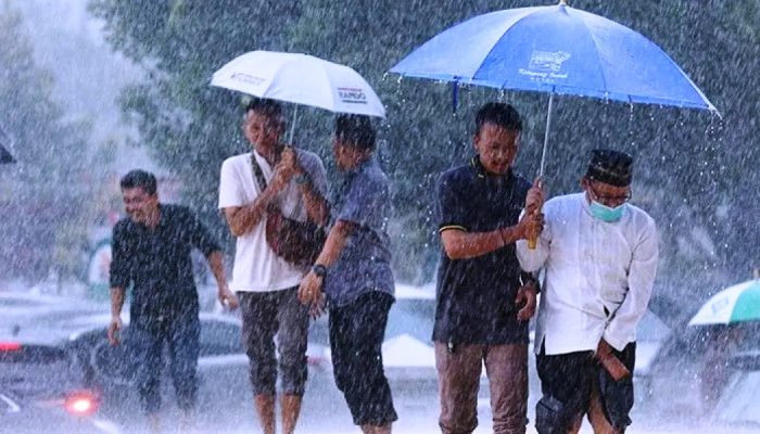 BMKG: Wilayah yang Berpotensi Hujan Lebat dan Angin Kencang pada 24-25 Mei 2026