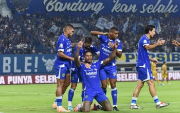 Bojan Hodak Kecam Kesalahan Persib: Terlalu Banyak Ruang untuk Serangan Balik di Laga Bhayangkara