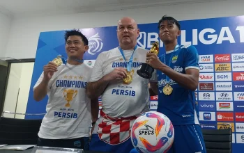 Bojan Hodak Optimistis Persib Bandung Rebut Gelar Juara Meski Borneo FC Menempel Ketat
