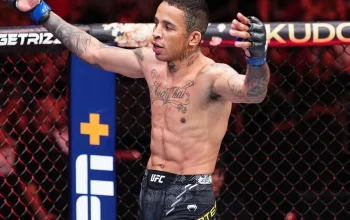 Carlos Prates Tancap Kemenangan Dominan di UFC Perth, Siap Tantang Top Contender