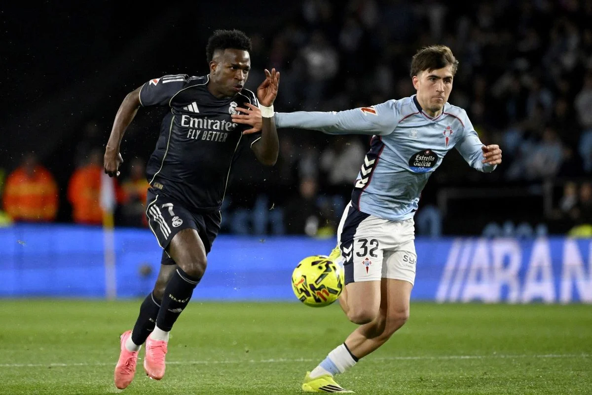 Celta Vigo dan Leeds United Berebut Tangan Jovan Lukic