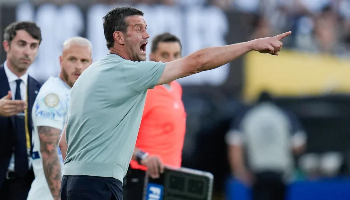 Cristian Chivu: Sang Pelatih yang Membawa Inter Milan Juara Serie A