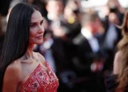 Demi Moore Menghadapi Kecemasan Penggemar Setelah Penampilan di Cannes 2026