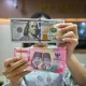 Dolar AS Menguat, Rupiah Melemah: Apa yang Terjadi di Balik Pelemahan Mata Uang?