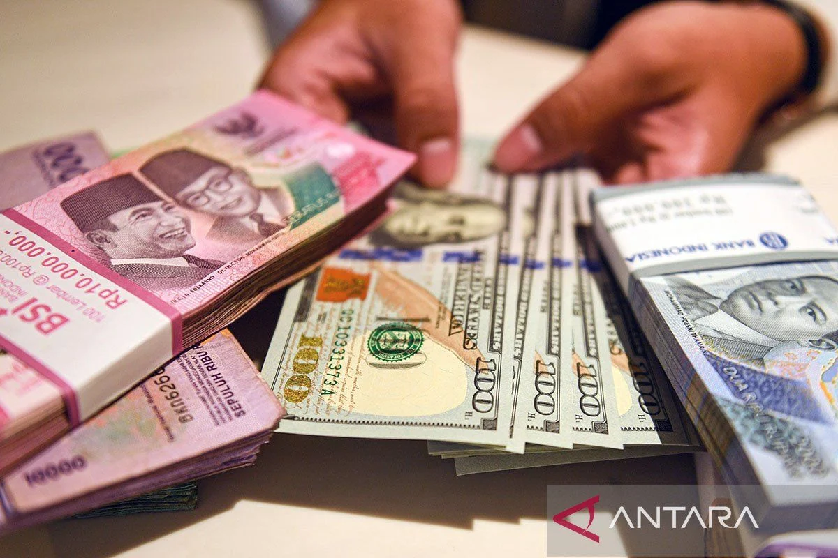 Dolar AS Menguat, Rupiah Melemah: Dampaknya terhadap Ekonomi dan Industri Pariwisata