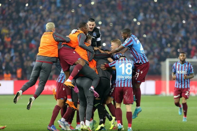Drama Persaingan di Liga Super Turki: Galaksi Istanbul Berseteru, Manajer Baru, dan Dampak Klasemen Musim 2025/2026