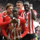Drama Tak Terduga dalam Wolves vs Sunderland: Skor 1‑1, Red Card Kontroversial, dan Kerusuhan Fans