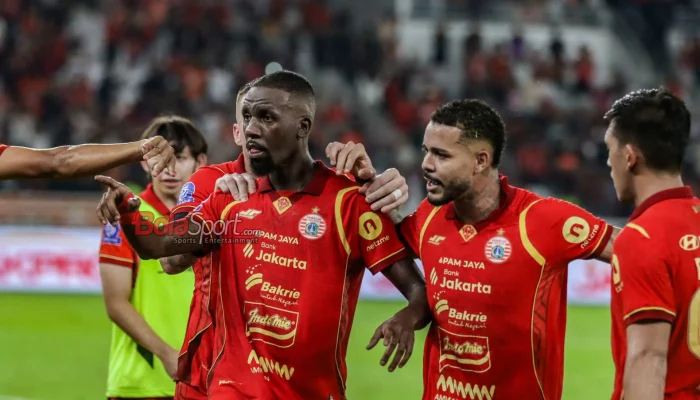 Emaxwell Souza: Antara Persija dan Persib, Pemain Andalan Siap Pindah?