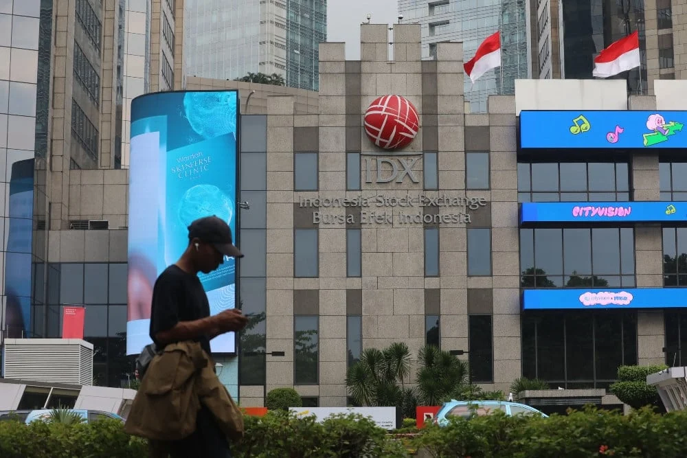 Emiten Indonesia Naik Kelas: Dari TPIA hingga BSSR, Simak Berita Terbaru