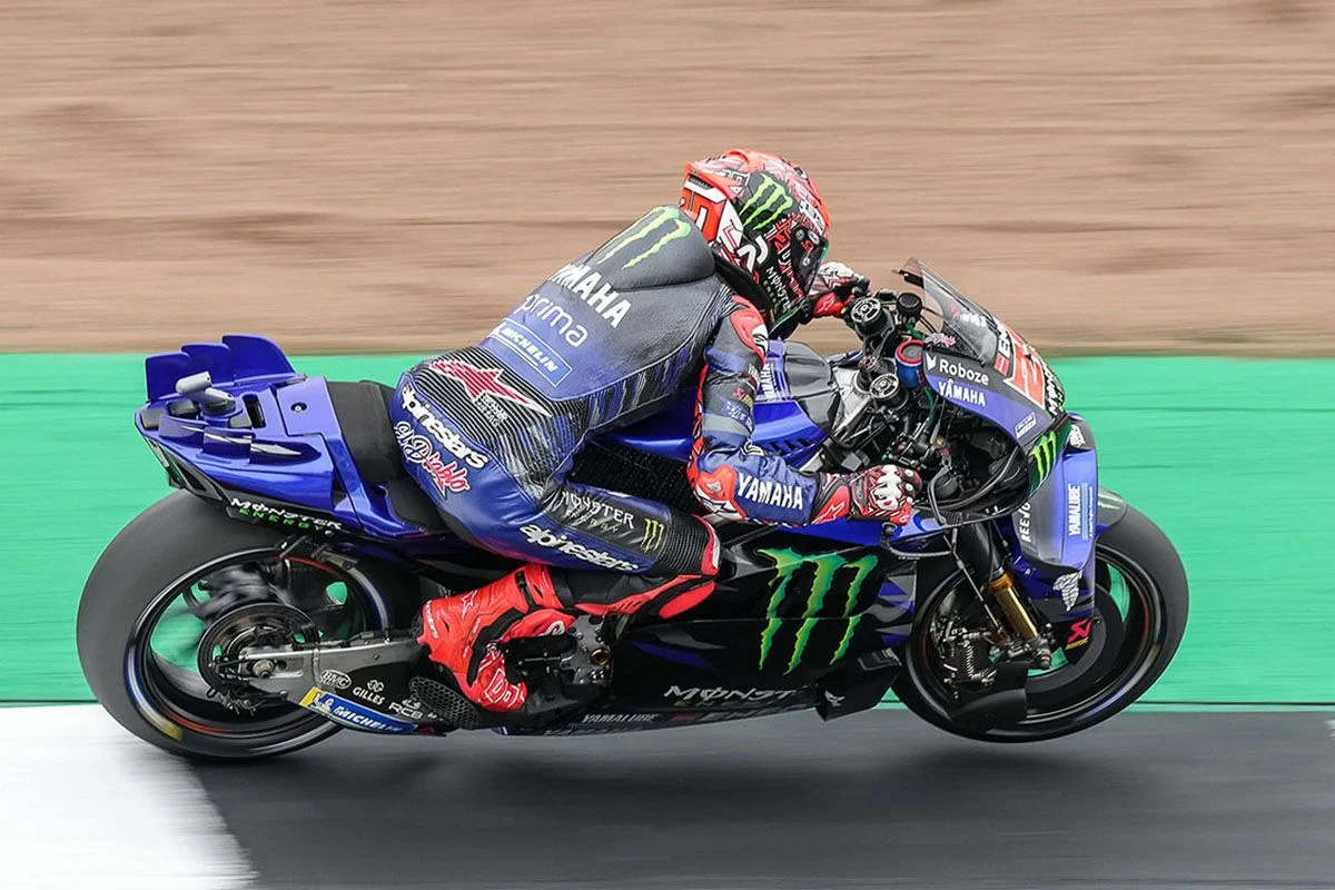 Fabio Quartararo Tenang Tanpa Keajaiban di Balapan Kandang, Yamaha Uji V4 & Radio Baru Menjelang Musim 2026