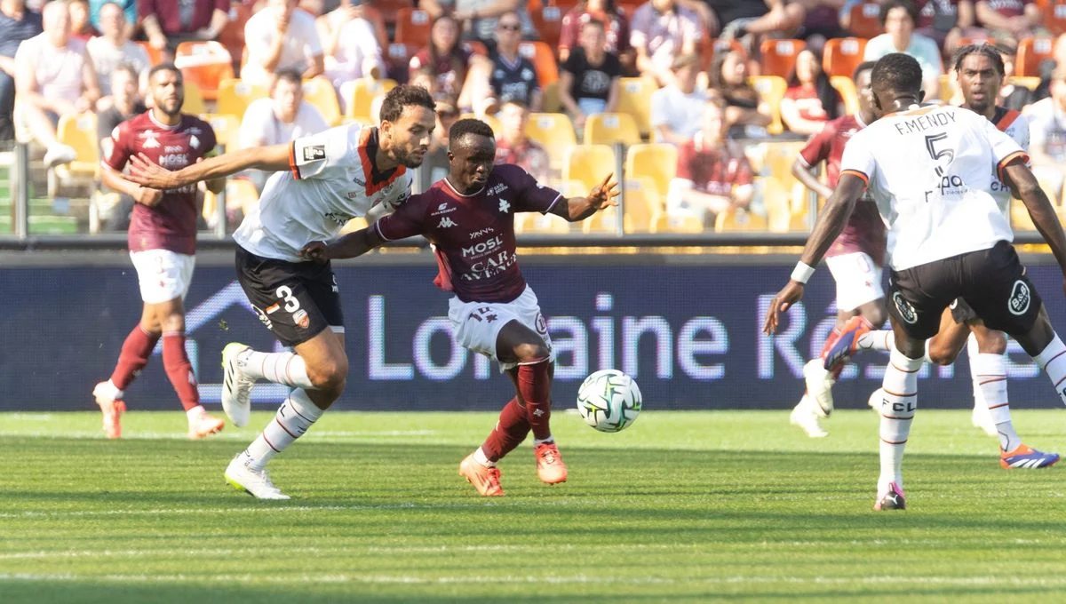 FC Metz Dihajar FC Lorient 0-4 di Ligue 1: Kekalahan Telak dan Kemarahan Suporter
