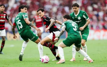 Flamengo vs Palmeiras: Pertarungan Sengit di Puncak Brasileirão