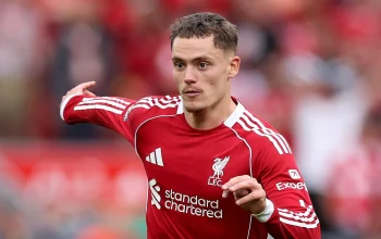 Florian Wirtz Gagal Bersinar di Old Trafford: Kritik Mantan Liverpool dan Solusi Taktik Baru