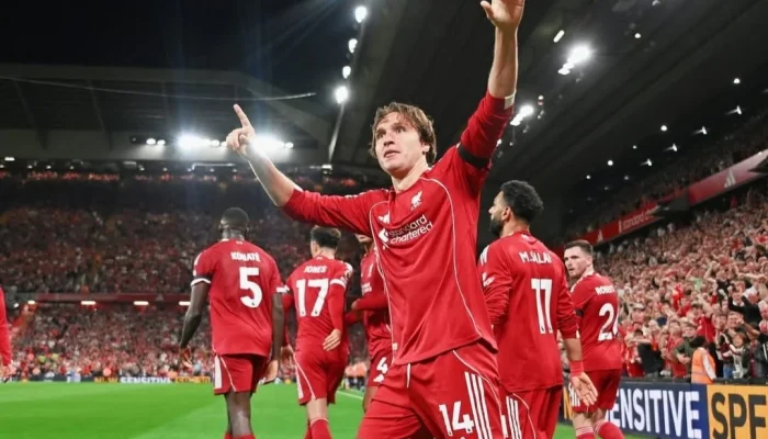 Freddie Woodman Gagal Selamatkan Liverpool, United Raih Kemenangan Dramatis di Old Trafford