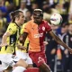 Galatasaray Kalah Telak, Fenerbahçe Meroket: Drama Menegangkan di Liga Turki Menjelang Akhir Musim