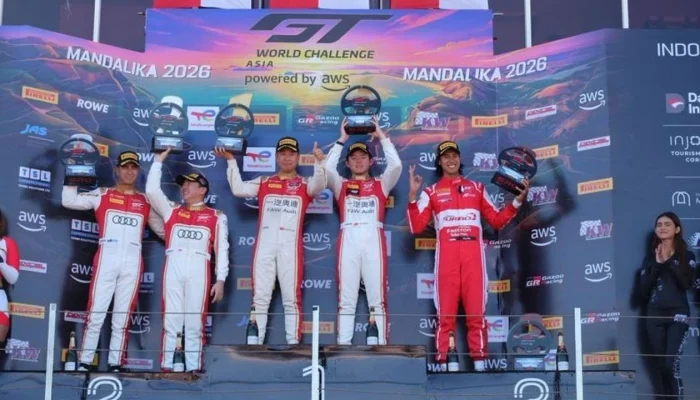 Gemilang! Sean Gelael Raih Podium Tiga di GTWCA Mandalika, Solo Driver Indonesia Buktikan Kualitas