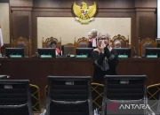 Hakim Nyatakan Negara Rugi US$113 Juta, Mantan Direktur Gas Pertamina Hari Karyuliarto Divonis 4,5 Tahun Penjara