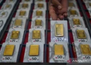 Harga emas Antam turun Rp13.000/gram, Galeri24 melemah Rp32.000/gram dalam seminggu – Apa artinya bagi investor?