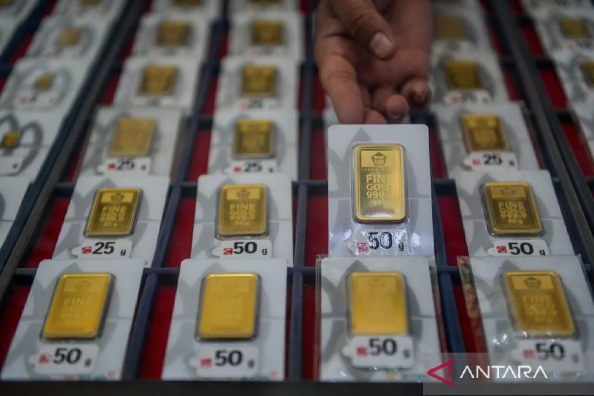 Harga emas Antam turun Rp13.000/gram, Galeri24 melemah Rp32.000/gram dalam seminggu – Apa artinya bagi investor?