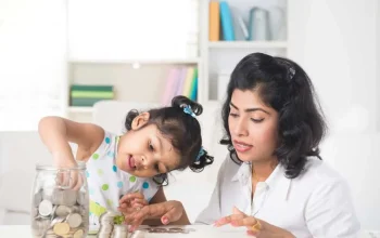 Hari Ibu: Mengajarkan Anak Mengelola Keuangan Sejak Dini dan Donasi untuk Kesejahteraan Ibu dan Anak