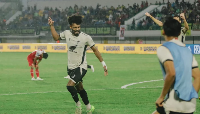 Hitung-Hitungan Degradasi Liga 1 2025: Madura United, PSM, Persijap, atau Persis Solo?