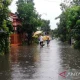 Hujan Deras Mengancam, Waspadai Bahaya di Balik Guyuran Air!