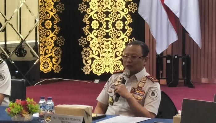 Imigrasi Sukabumi Bongkar Love Scam Internasional, 16 WNA Dideportasi