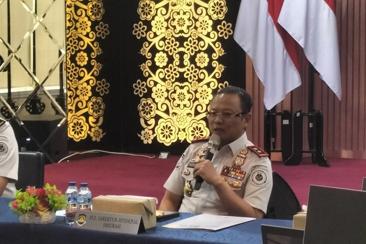 Imigrasi Sukabumi Bongkar Love Scam Internasional, 16 WNA Dideportasi