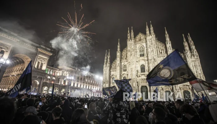 Inter Milan Rayakan Scudetto ke-21 dengan Gemerlap di Piazza Duomo, Chivu Catat Rekor 88 Tahun