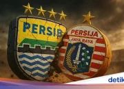 Jadwal Persija vs Persib Resmi Dipindah ke Samarinda, Kick Off 10 Mei 2026