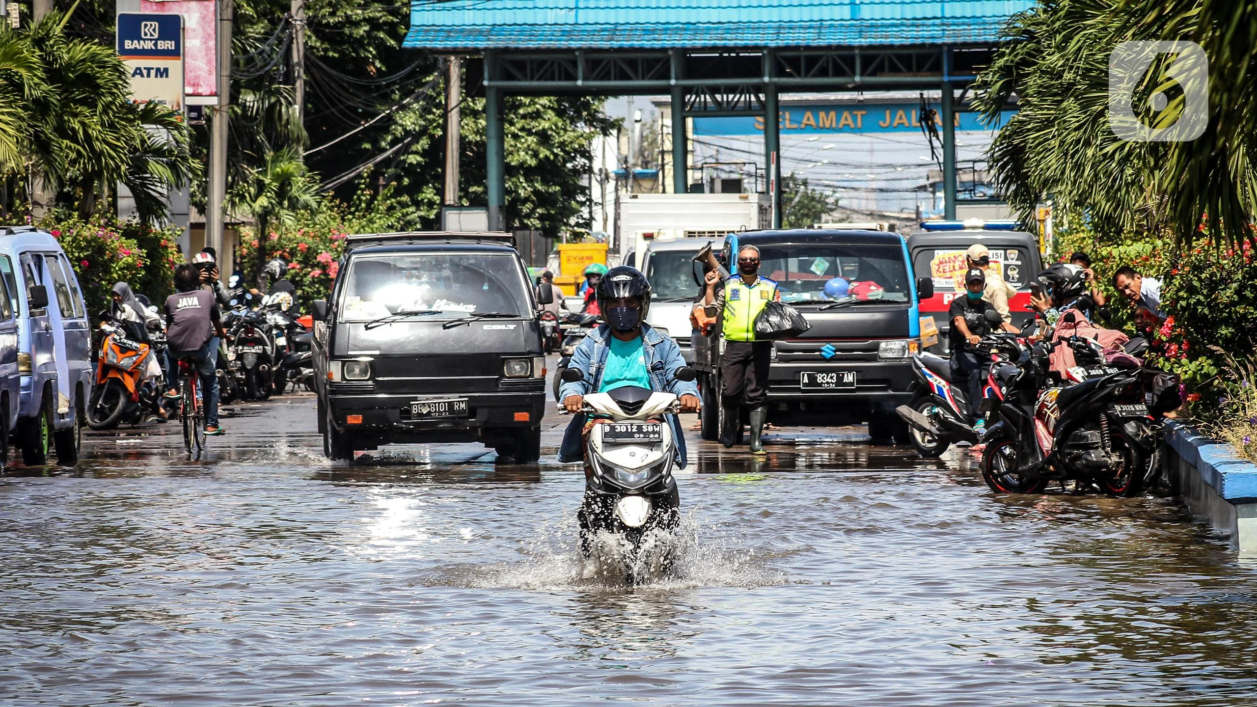 Jakarta Hari Ini: Waspada Banjir Pesisir dan Peniadaan Car Free Day