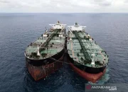 Kapal Tanker Minyak Qatar Diserang Iran di Selat Hormuz