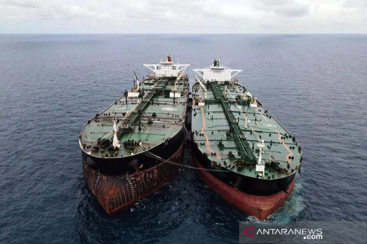 Kapal Tanker Minyak Qatar Diserang Iran di Selat Hormuz